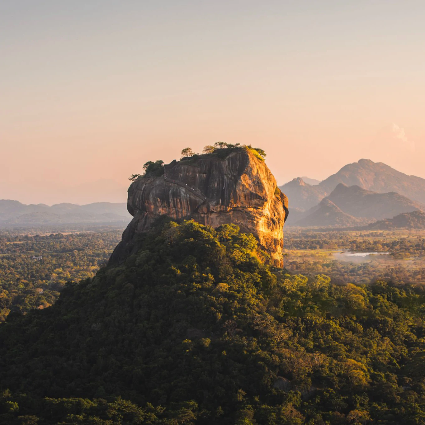 Sigiriya Rocher du Lion Sri Lanka - Site du patrimoine mondial UNESCO